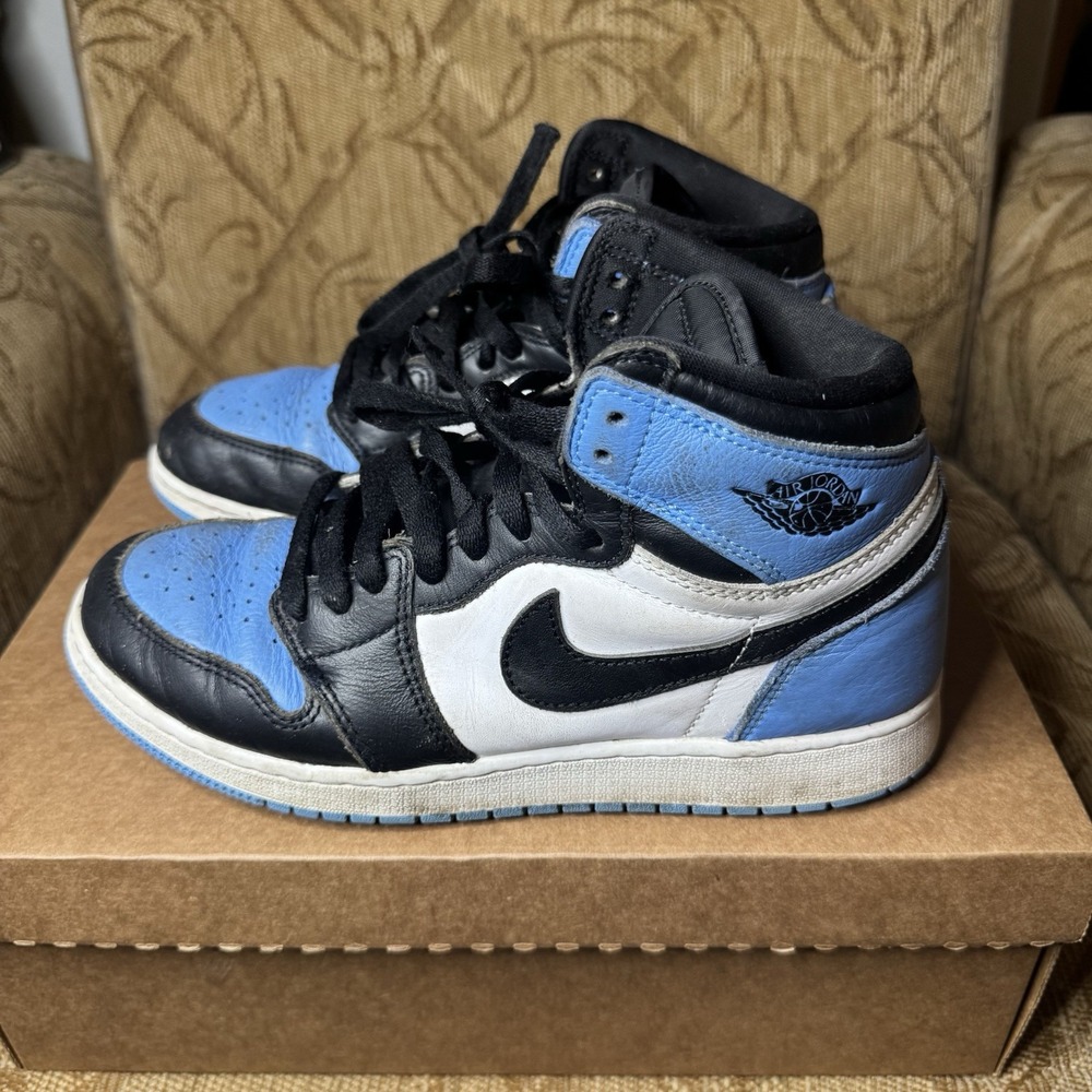 Air Jordan‎ 1 High Retro OG UNC Toe University Blue Black - Size 7 / 8.5 Womens